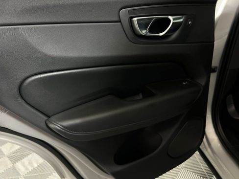 Used 2024 Volvo XC60 B5 Core image 27
