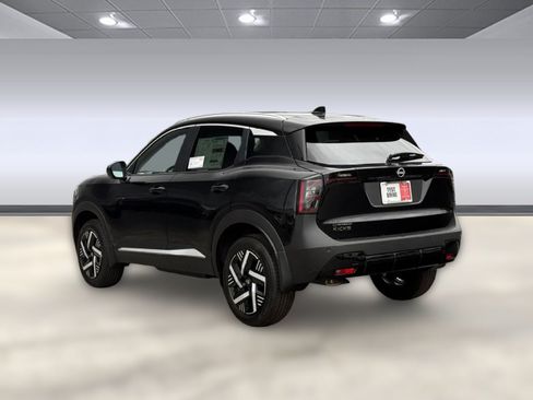 Certified 2026 Nissan Kicks SV w/ Illumination Package FWD image 5