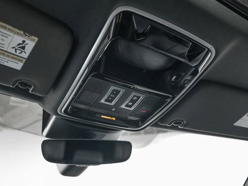 Used 2022 Land Rover Range Rover P525 Westminster Edition image 25