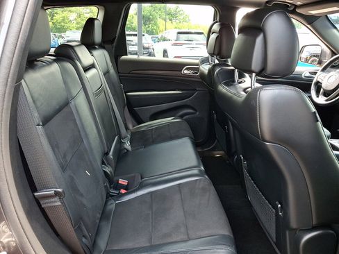 Used 2021 Jeep Grand Cherokee Laredo X AWD/4WD image 15