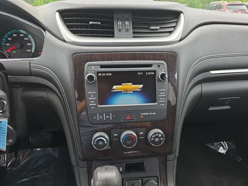Used 2016 Chevrolet Traverse LT FWD image 23