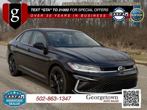 Used 2025 Volkswagen Jetta SE image 1