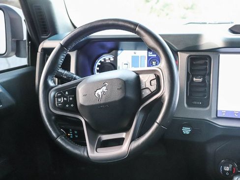 Used 2024 Ford Bronco Outer Banks AWD/4WD image 18