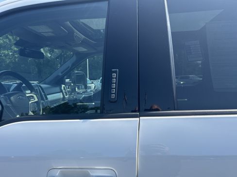 Used 2021 Ford F250 Lariat AWD/4WD image 5