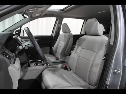 Used 2017 Honda Pilot EX-L image 5