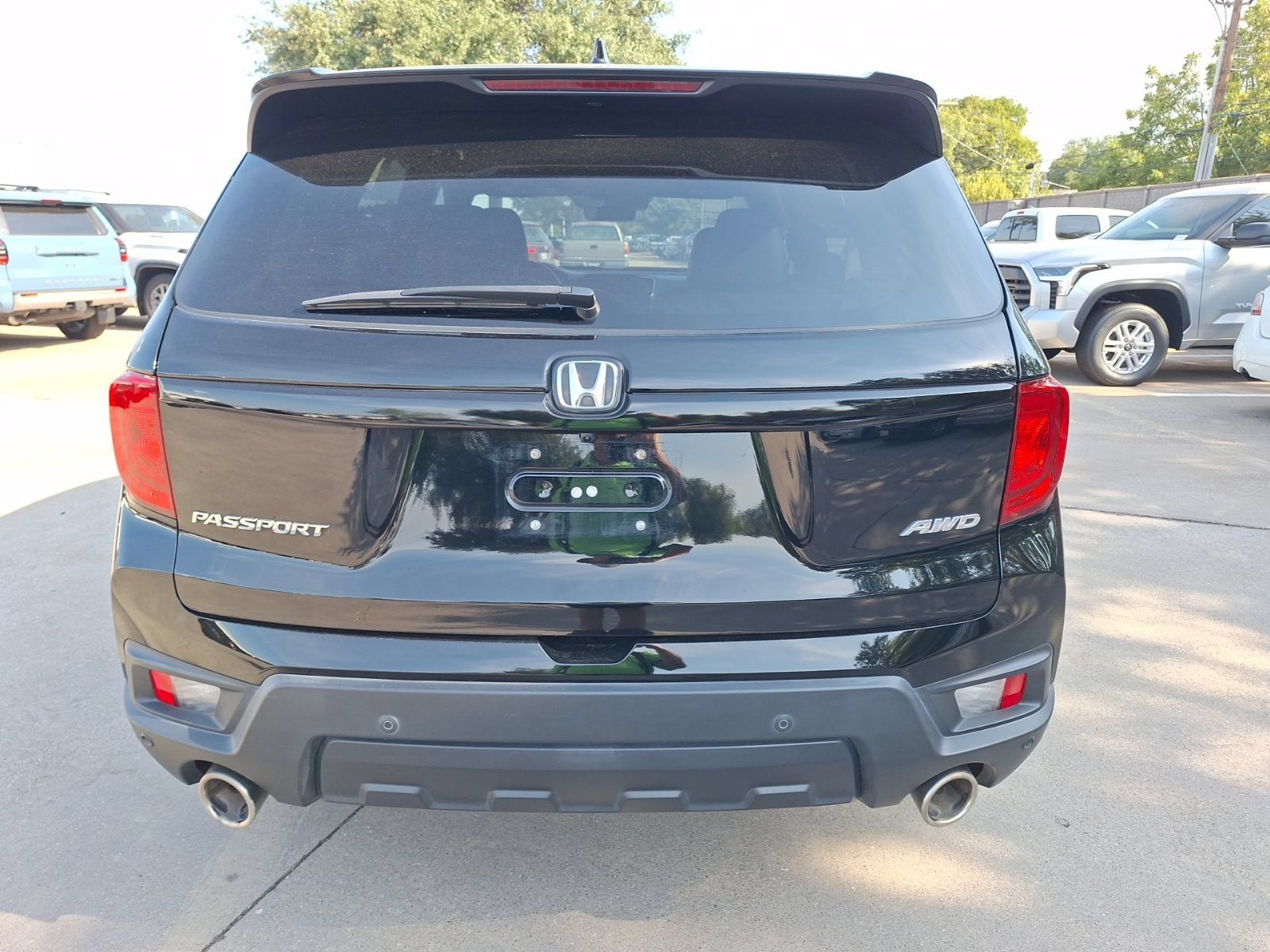Used 2024 Honda Passport EX-L image 5