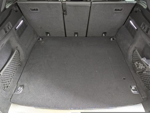 Certified 2024 Audi Q5 e Prestige image 19