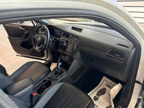 Used 2024 Volkswagen Tiguan SE R-Line AWD/4WD image 20