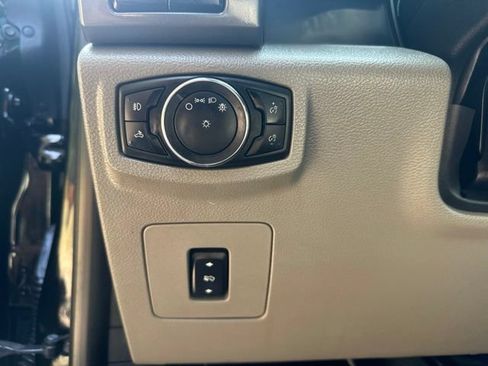 Used 2017 Ford F150 XLT w/ Equipment Group 302A Luxury AWD/4WD image 14