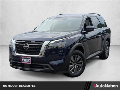 Used 2025 Nissan Pathfinder SV