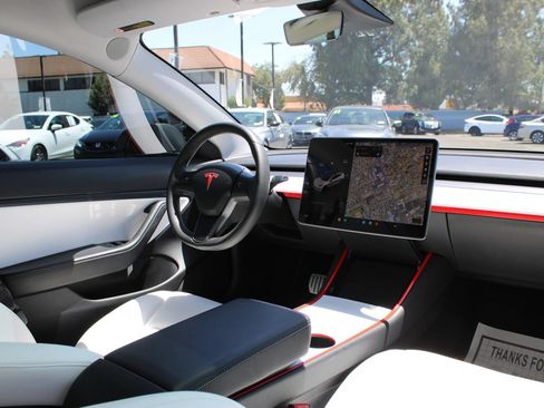 Used 2020 Tesla Model 3 Performance AWD/4WD image 30