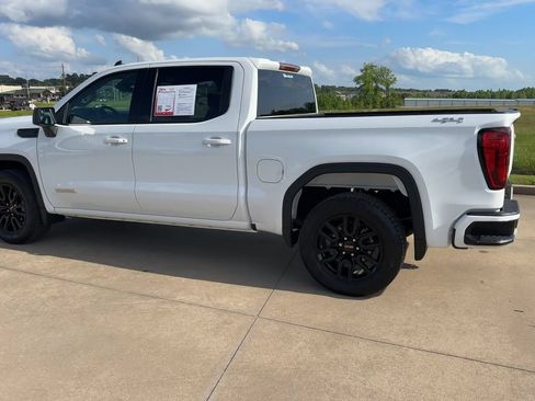 Used 2024 GMC Sierra 1500 Elevation AWD/4WD image 6