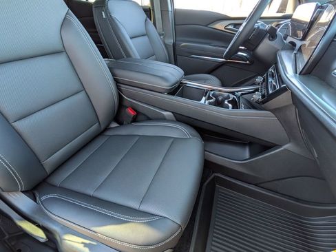 Used 2026 Chevrolet Traverse LT w/ Sun and Wheel Package image 34