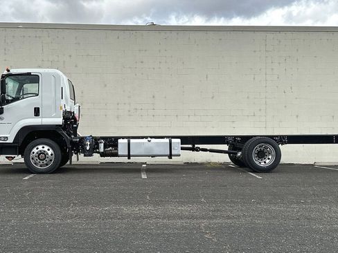 New 2024 Chevrolet Low Cab Forward 6500XD image 7