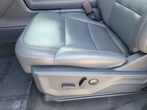 Certified 2025 Ford Expedition Active AWD/4WD image 21