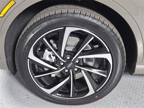 New 2026 Lincoln Corsair Grand Touring image 11