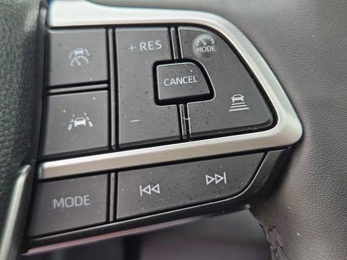 Used 2025 Toyota Grand Highlander AWD image 35