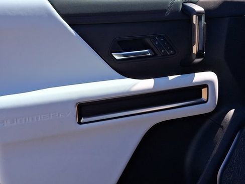 Used 2025 GMC Hummer EV 3X AWD/4WD image 20