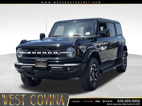 Used 2025 Ford Bronco Outer Banks AWD/4WD image 4