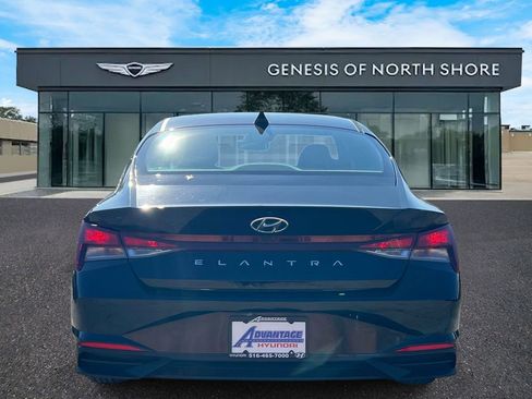 Certified 2023 Hyundai Elantra SEL w/ Preferred Accessory Package FWD image 6