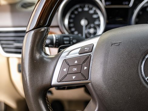 Used 2015 Mercedes-Benz ML 350 4MATIC image 16