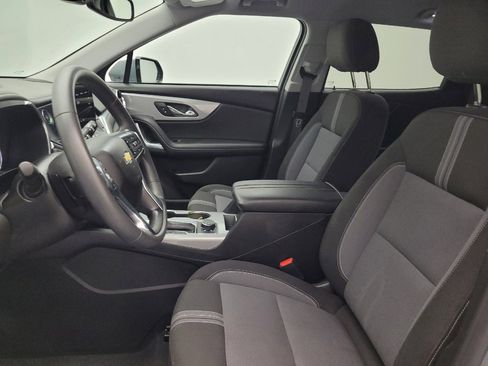 Used 2024 Chevrolet Blazer LT FWD image 17