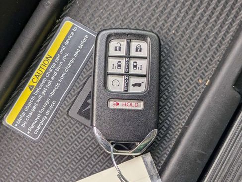 Used 2022 Honda Odyssey Elite image 35