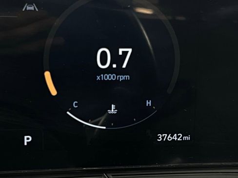 Used 2024 Hyundai Kona Limited image 14