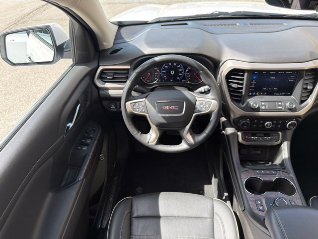 Used 2022 GMC Acadia Denali w/ Denali Technology Package AWD/4WD image 19