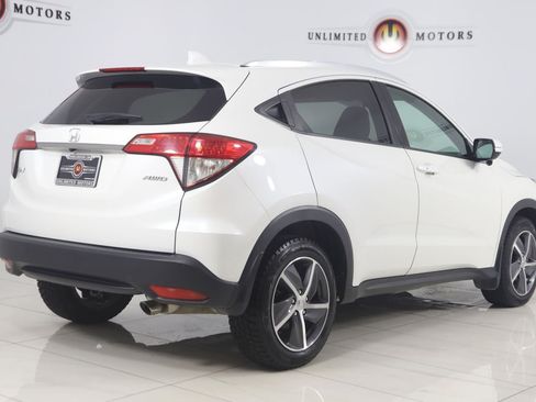 Used 2022 Honda HR-V EX image 3