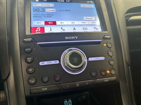 Used 2019 Ford Fusion Energi Titanium image 32