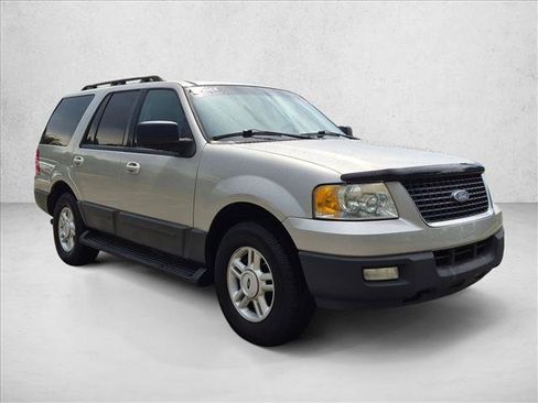 Used 2006 Ford Expedition XLT RWD image 3