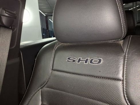 Used 2018 Ford Taurus SHO image 27