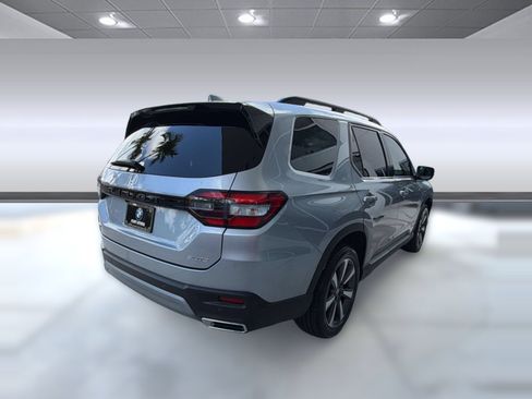 Used 2024 Honda Pilot Elite image 9