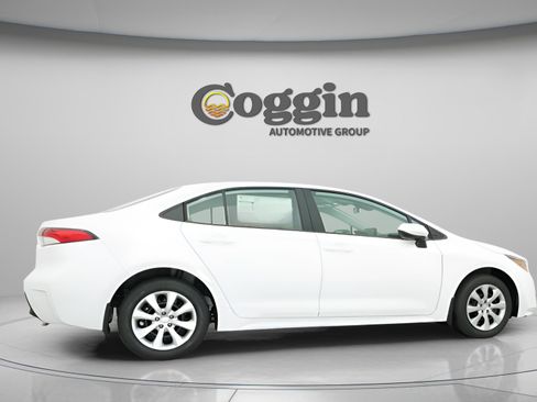 New 2026 Toyota Corolla LE FWD image 20