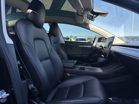 Used 2022 Tesla Model 3 Long Range AWD/4WD image 21