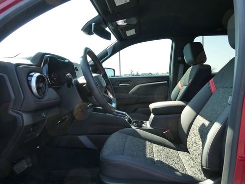 Used 2024 Chevrolet Colorado Z71 w/ Z71 Convenience Package 2 image 22