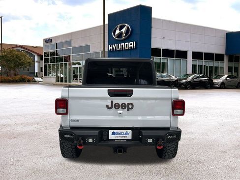 Used 2022 Jeep Gladiator Mojave w/ Cold Weather Group image 4