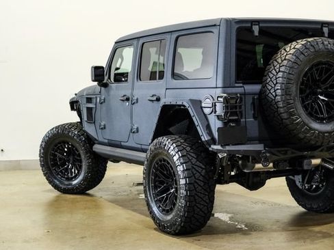 Used 2024 Jeep Wrangler Unlimited Rubicon w/ Technology Group AWD/4WD image 48