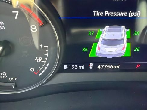 Used 2024 Cadillac XT5 Premium Luxury w/ Platinum Package FWD image 9