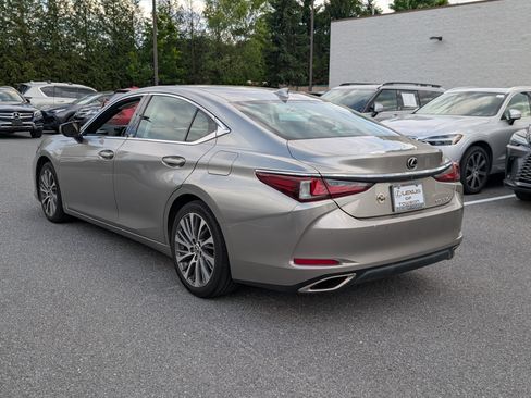 Used 2019 Lexus ES 350 w/ Premium Package FWD image 5