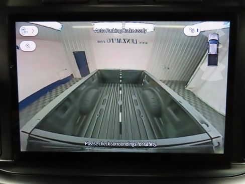 Used 2024 Ford F250 Platinum image 19