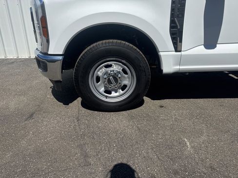 New 2025 Ford F350 XL w/ XL Chrome Package RWD image 3