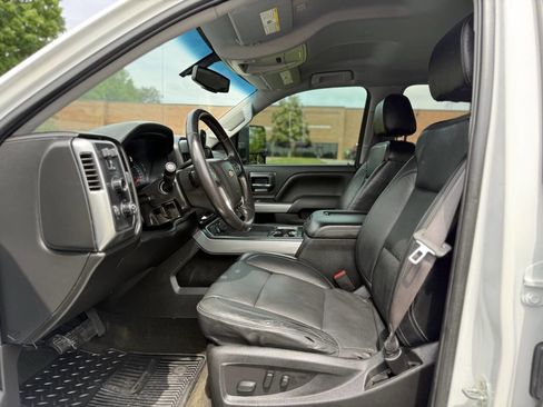 Used 2017 Chevrolet Silverado 1500 LT w/ True North Edition AWD/4WD image 13