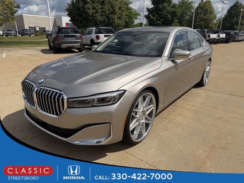 Used 2020 BMW 750i xDrive w/ Autobahn Package AWD/4WD image 1