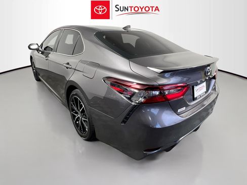 Used 2024 Toyota Camry SE FWD image 6