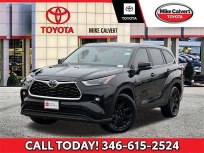 Certified 2023 Toyota Highlander LE