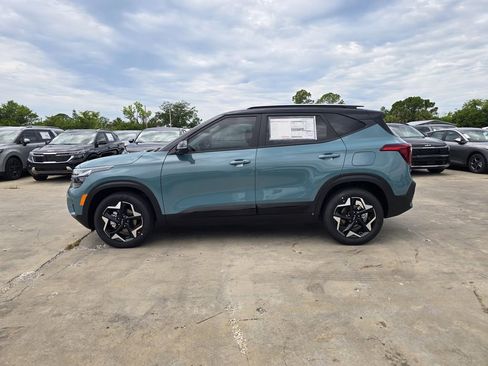 New 2026 Kia Seltos S FWD image 4