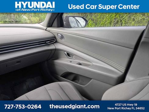 Certified 2023 Hyundai Elantra SEL w/ Convenience Package FWD image 16