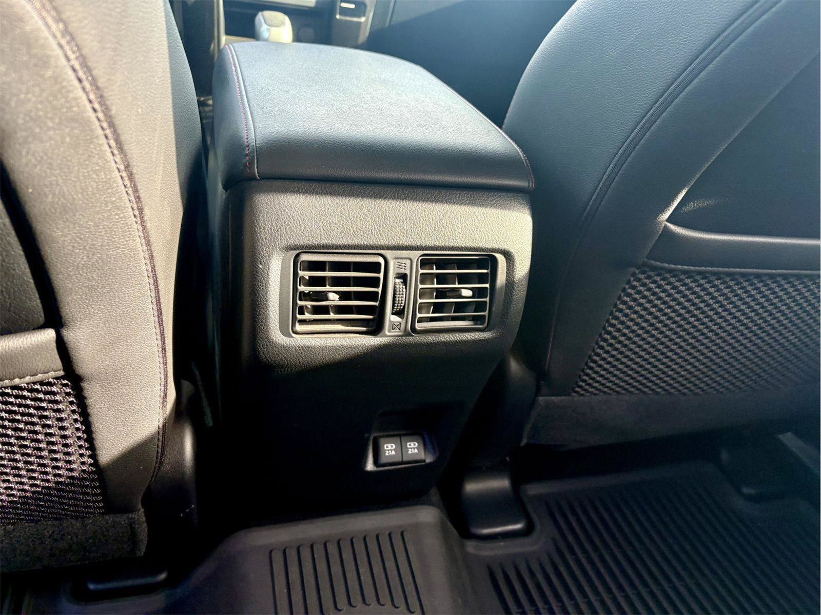 Used 2022 Toyota 4Runner TRD Off-Road Premium AWD/4WD image 10